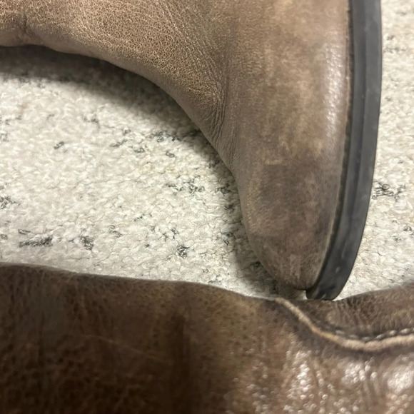 Earth leather calls taupe boots size 8 excellent condition - Picture 5 of 14